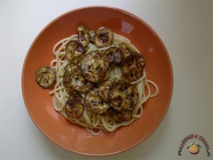 Pasta con la zucchina fritta